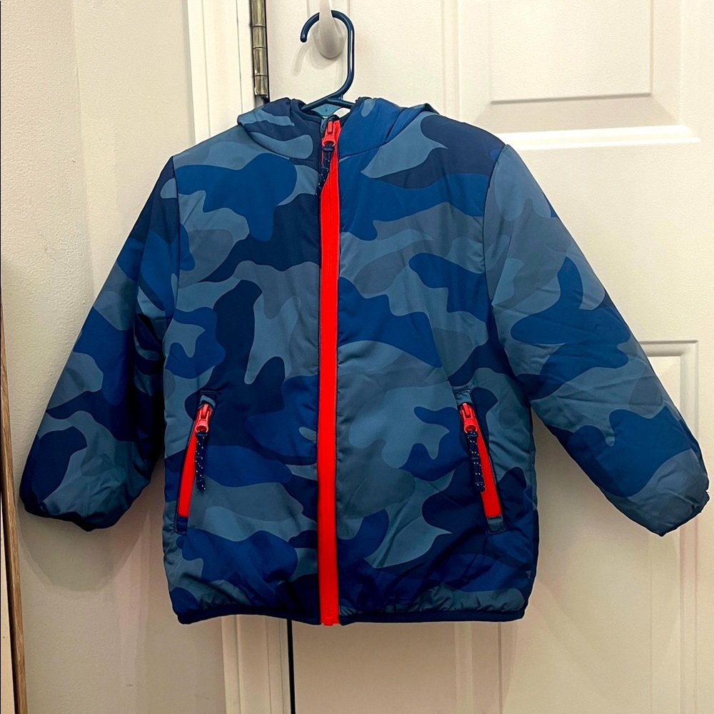 Mini Boden Blue Camo Hooded Fleece Lined Winter Coat Jacket 2T-3T.